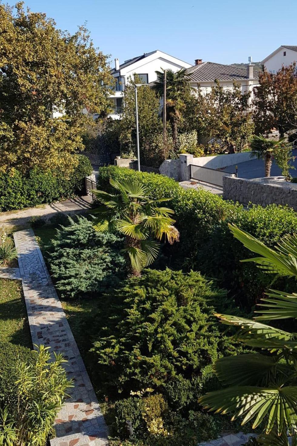 Apartments With A Parking Space מאלינסקה מראה חיצוני תמונה